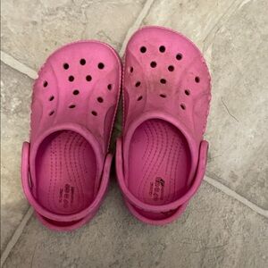 Pink size 7 toddler crocs